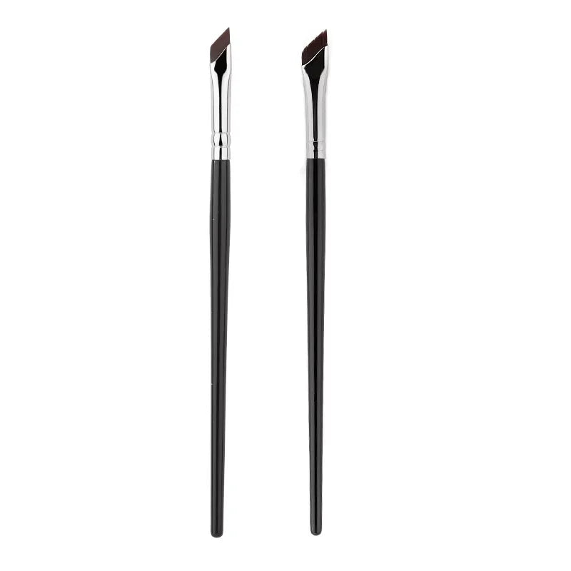 Blade Eyeliner Brush